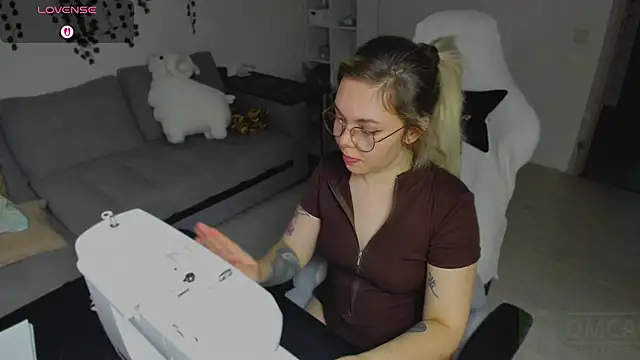 SpecterGirl's cam snapshot