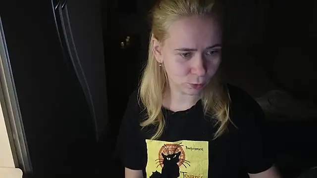 Riley_Roo's cam snapshot