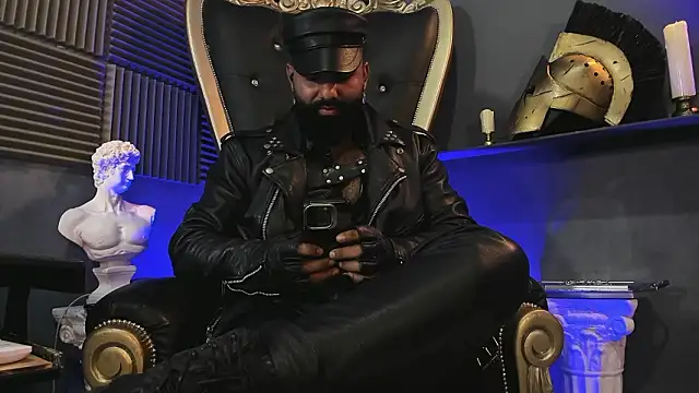 BeardAndrew live sex cam