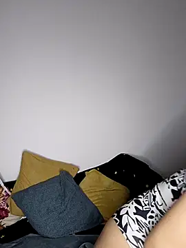 LadyNora's cam snapshot