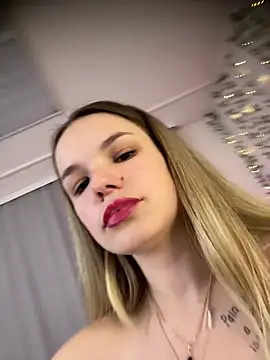 KellyHayden's cam snapshot