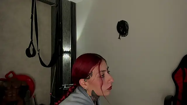 selene_red_'s cam snapshot