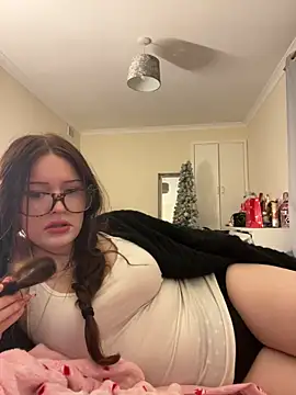 cherryrosealiee's cam snapshot