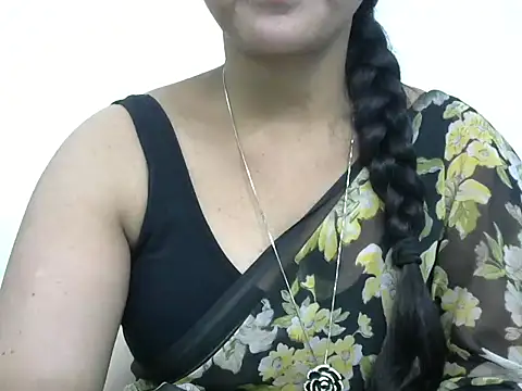 reshmika_reddy's cam snapshot