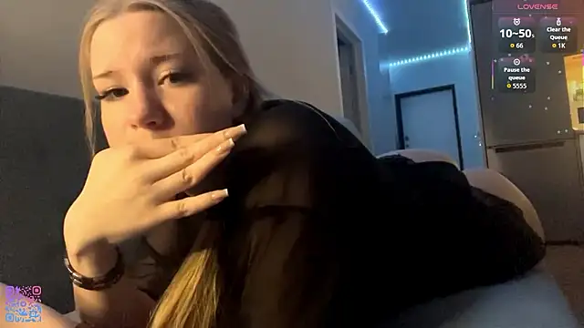 PandaFluff's cam snapshot