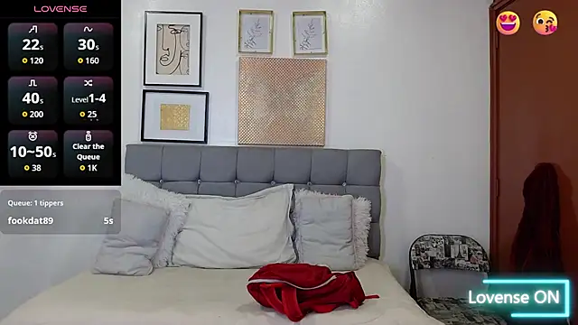 _naomi_s's cam snapshot