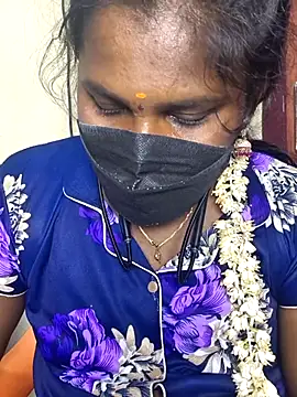 Tamil_flowergril's cam snapshot