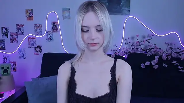 Megan--chan's cam snapshot