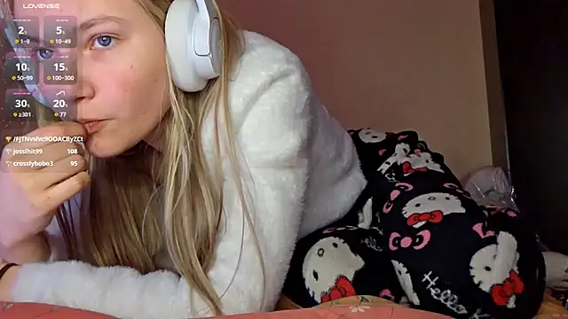 KarinRobertson's cam snapshot