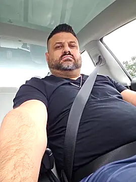 Roddog18 live sex cam