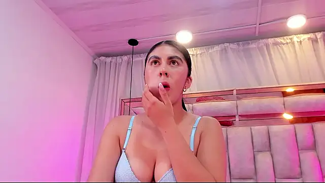 Lily_Grey's cam snapshot