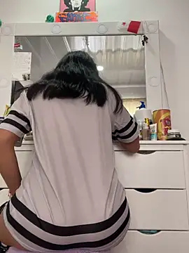 Marianahb-e's cam snapshot