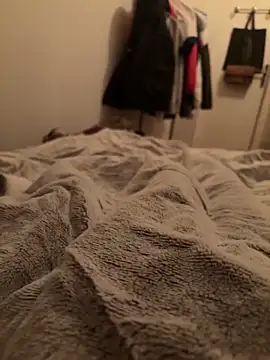 Crevette311's cam snapshot