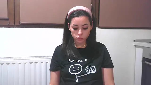 LovelyJulliette live sex cam