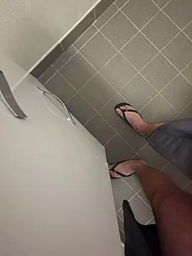 NuclearValue40's cam snapshot