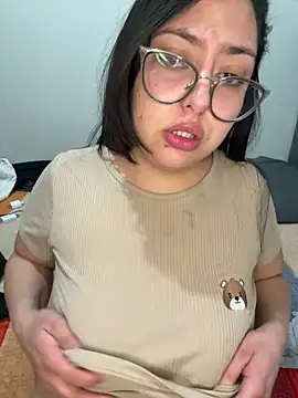 MileyGia live sex cam
