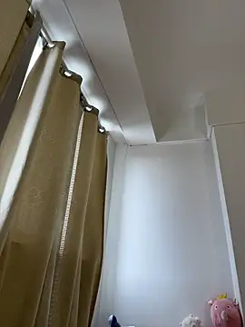 ZaraLuuv live sex cam