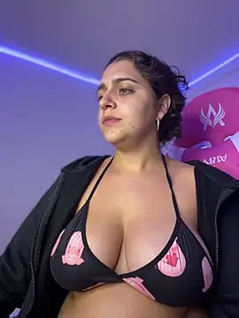 Alice777_ live sex cam