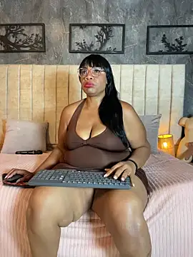 AranzalatinBlaks1's cam snapshot