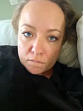 julimonroe live sex cam