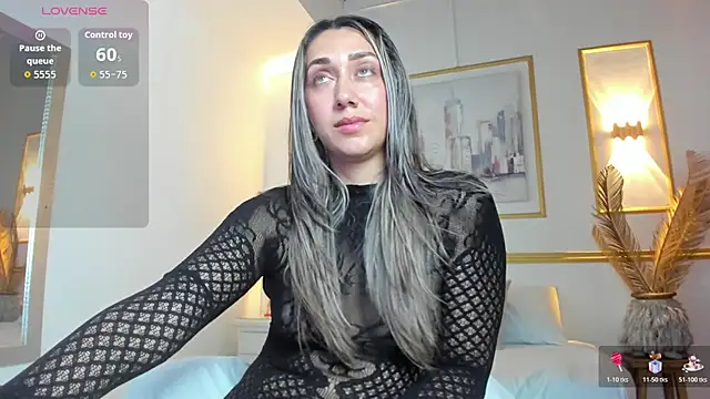 karlyy_'s cam snapshot