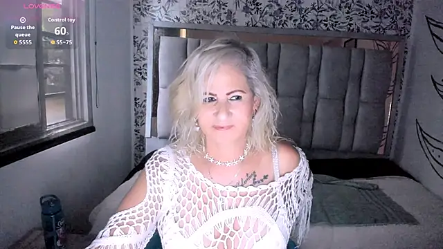 ScarletHoot_ live sex cam