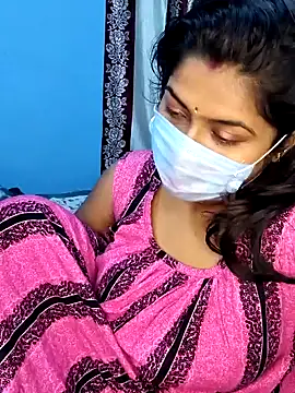 Naughty-Chaaya's cam snapshot