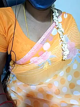 Tamil-hotwife's cam snapshot