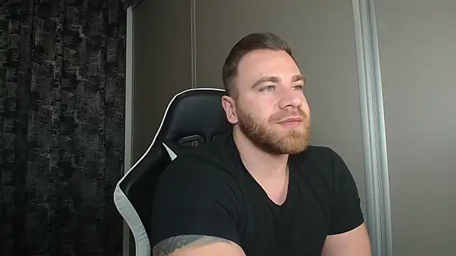 Thori92 live sex cam