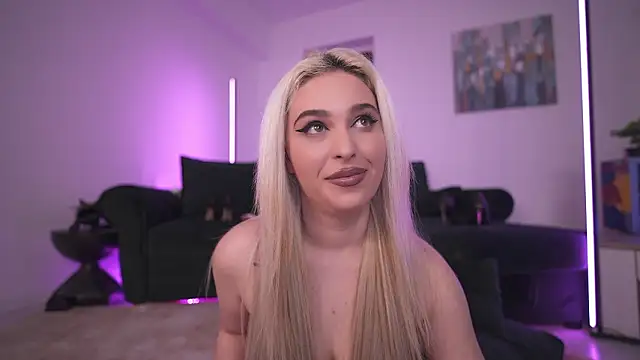 bia_kristal's cam snapshot