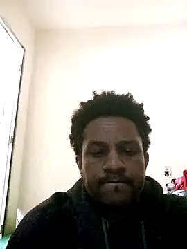 pretolindo2025's cam snapshot