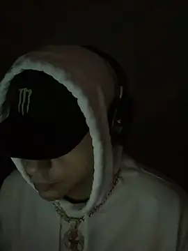 Magosupreme's cam snapshot