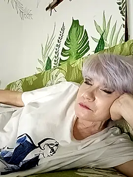 Catty_Lady's cam snapshot