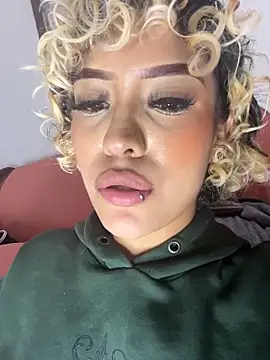 MystiqueXXX live sex cam