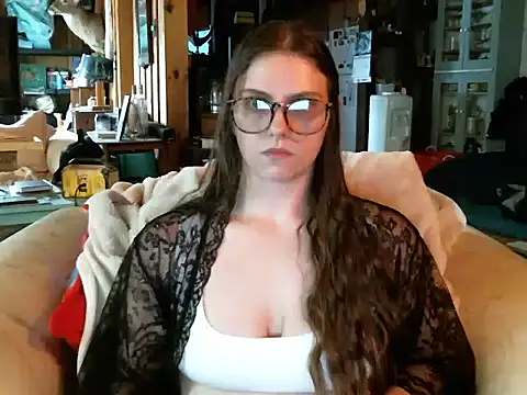 katie_kitten38's cam snapshot