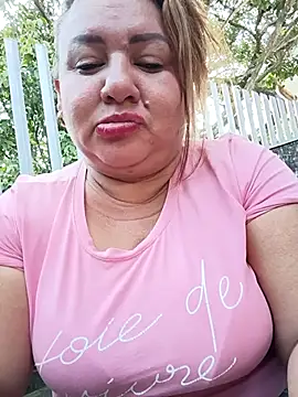 HORNY_MATURE25's cam snapshot