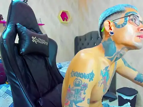 Boy_tatto77's cam snapshot