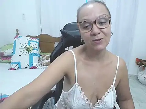 yeslluisa's cam snapshot