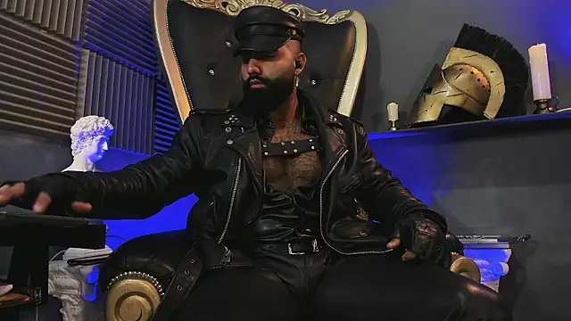 BeardAndrew live sex cam