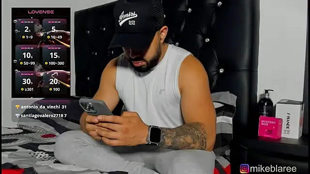 mikeblaree live sex cam