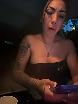 Sarahlove_90's cam snapshot