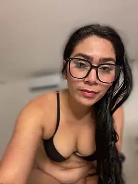 Nahomyy_1's cam snapshot