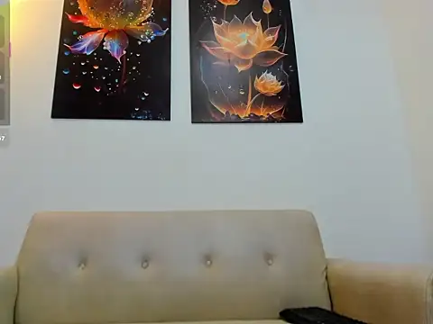 Chloe_bigcock live sex cam