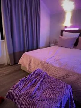 Marryme-'s cam snapshot