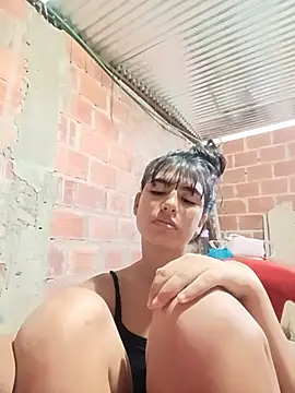 triana-hot18's cam snapshot