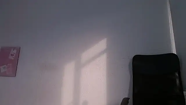 CarolineAikos's cam snapshot