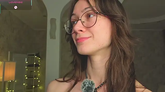 ReneeLippeatt's cam snapshot