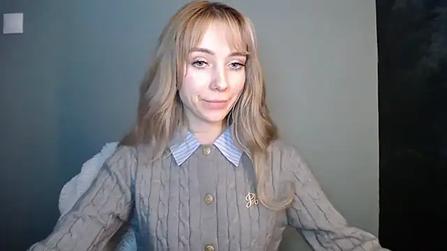 LuciaYoung's cam snapshot