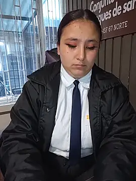 Cute_Penelope's cam snapshot