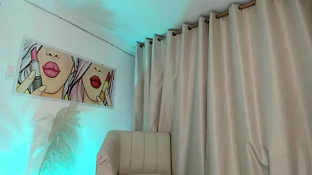 SkiinnyAna's cam snapshot